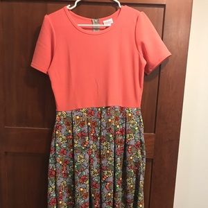 LuLaroe Dress with pockets Amelia